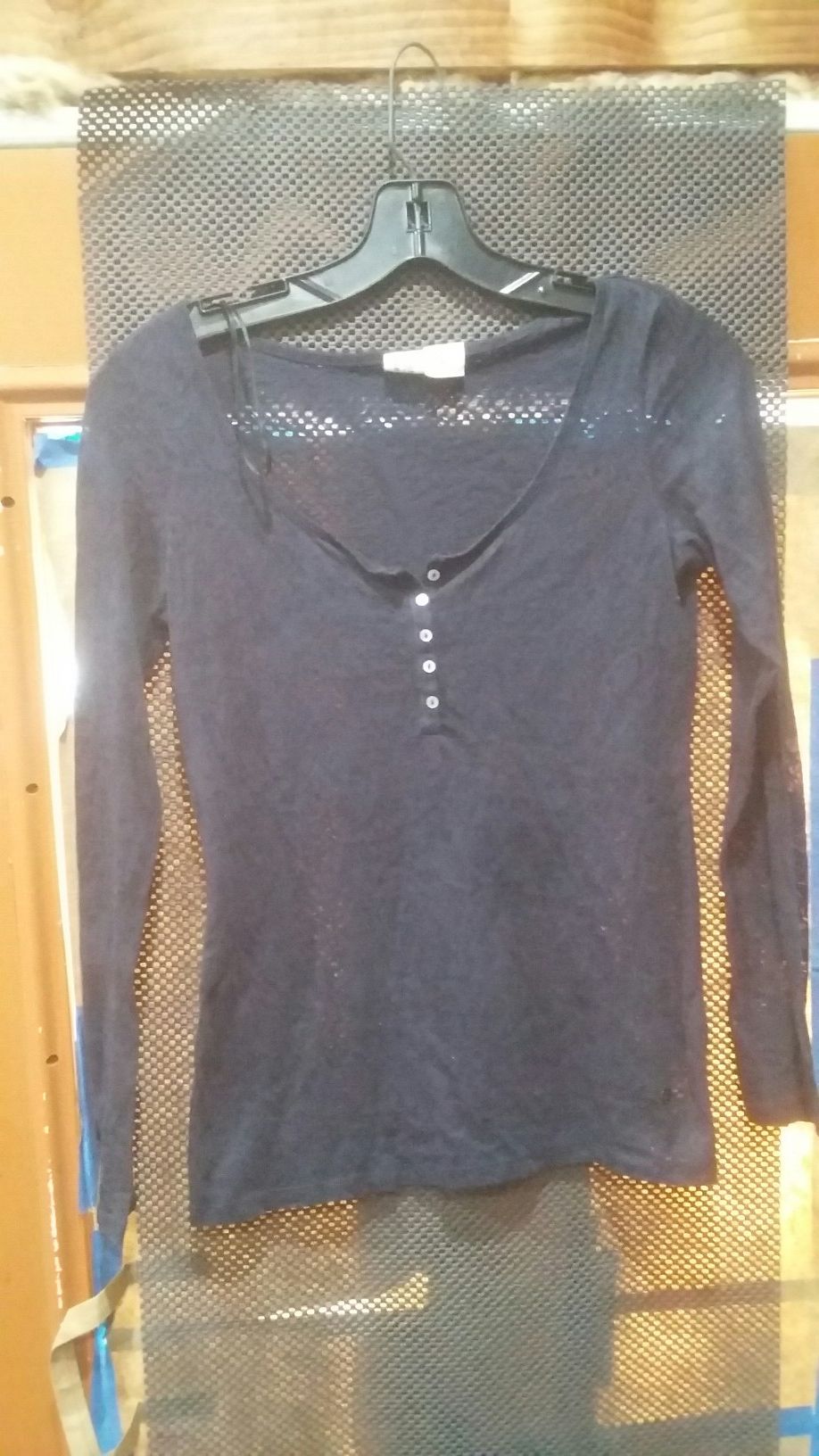 H&M long sleeve shirt ( size small)