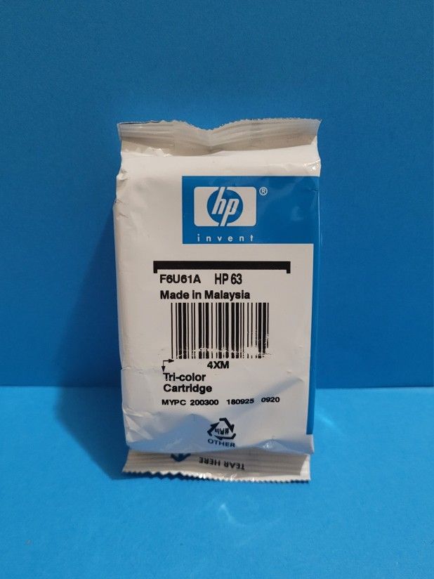 Genuine New HP 63 Tri-Color Ink Cartridge F6U61AN OEM Sealed Bag Exp 2024.
