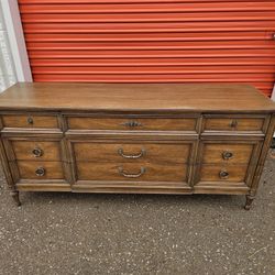 Vintage Cedar Wood Triple Dresser by Henredon