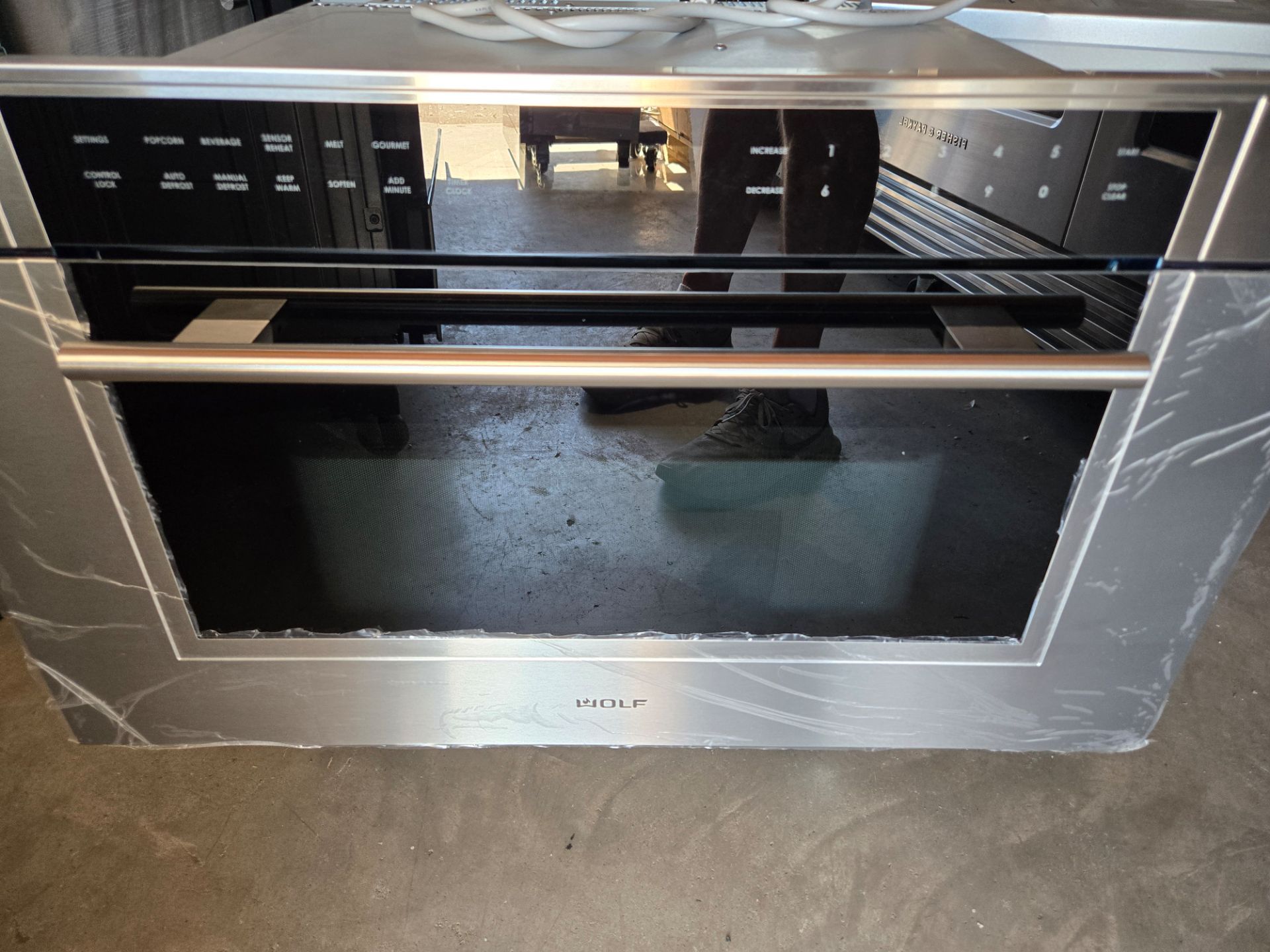 Wolf M Series Transitional 30" Stainless Steel Drop-Down Microwave New