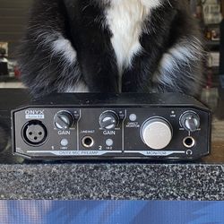 Behringer HA400 Headphone Amp