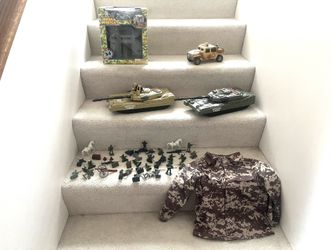 New 34 Piece Army Base, Two Special Force Tanks With Lights & Sounds, Truck, Soldiers & Dress-Up top ($40 For All)