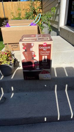Chocolate fountain