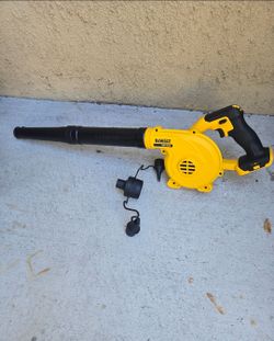 Dewalt 20v blower brand new tool only