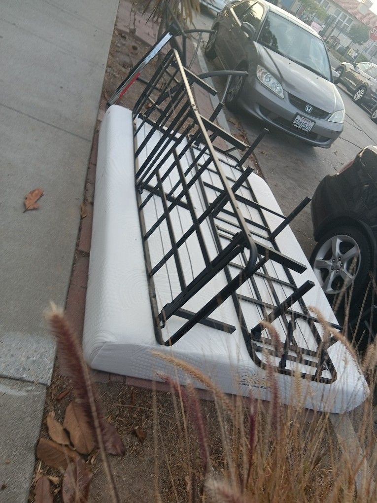 NICE Bed With Mattress And Headboard