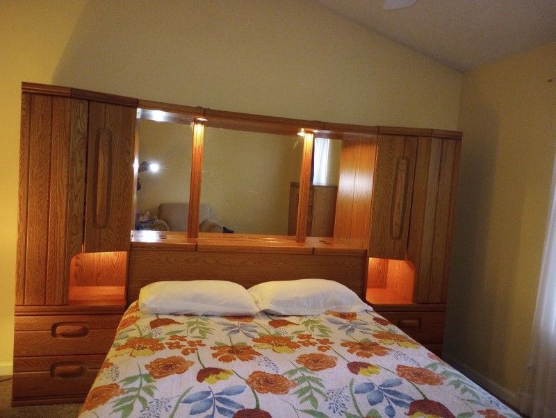 Wall Unit Headboard W/4 Drawers+ Storage Compartments