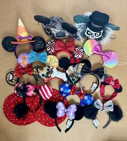 Disney Parks Minnie Ears & Headwear Huge Mixed Lot of 17