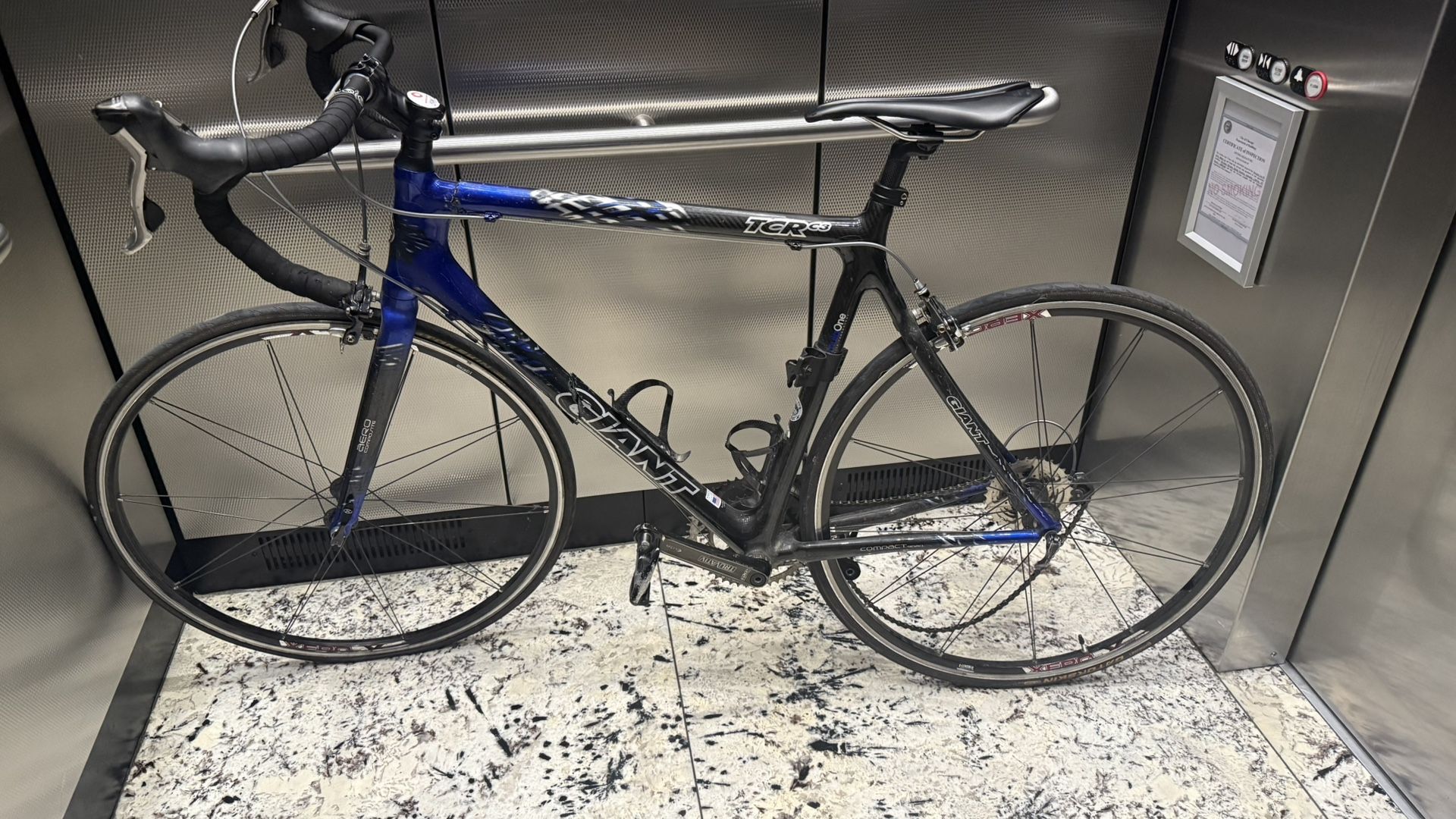 Giant TCR C3 Full Carbon Formula 1 Bike (READ DESCRIPTION