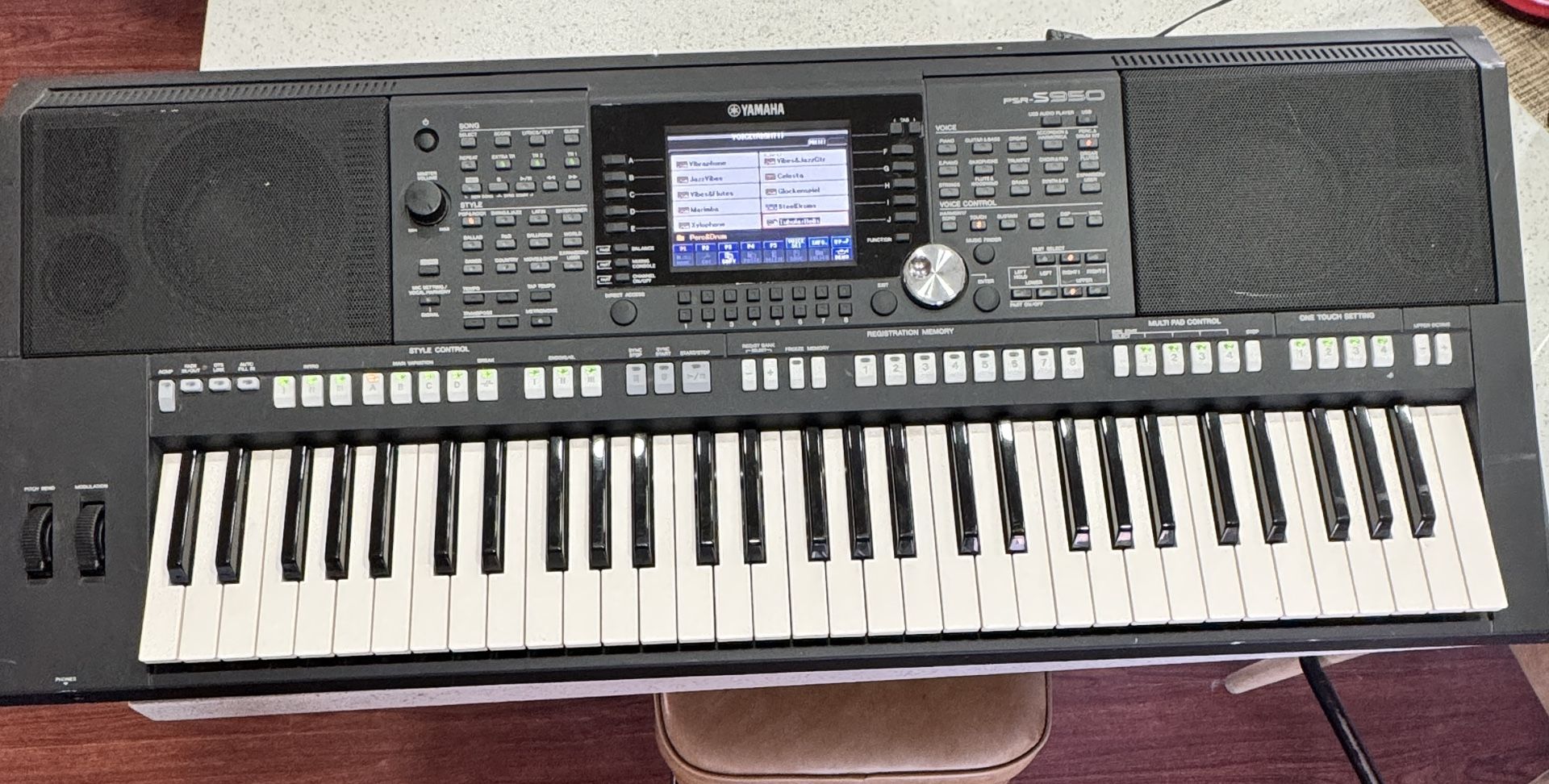 Yamaha Psr-s950 Professional Arrangement Keyboard