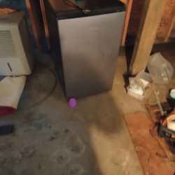 Hisense Dorm Refrigerator