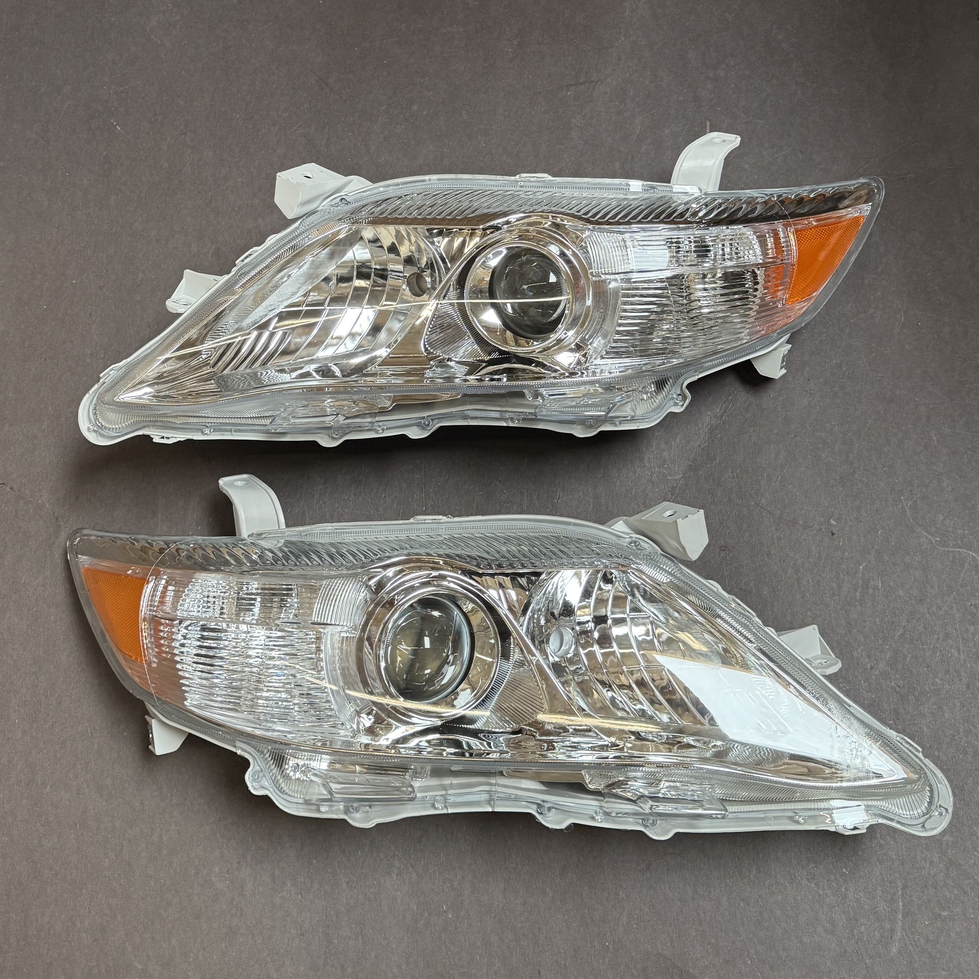 Pair Headlights Assembly 2010-2011Toyota Camry L LE SE XLE Projector Chrome Right Left Side