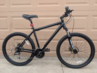 26"x2.0. FUJI ADVENTURE MENS MOUNTAIN BIKE. (L).19". LIKE NEW WITH FRESHLY TUNE UP 👌🏼