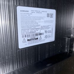 Large 75” Samsung TV with remote