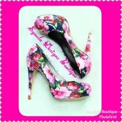 Guess Pink floral heels Sz 9