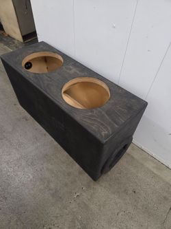 Custom Box 2 12s new $350