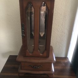 Vintage Jewelry Box