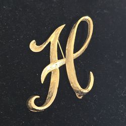 Mamselle Brooch Cursive Letter H, Brushed Gold Tone
