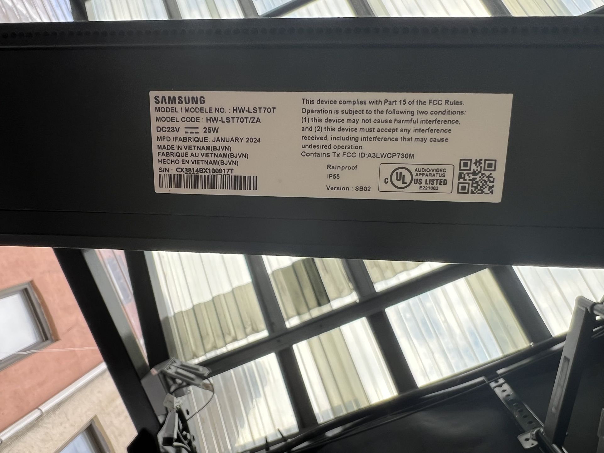 65”Samsung Outdoor TV and Samsung Outdoor Soundbar Televisions