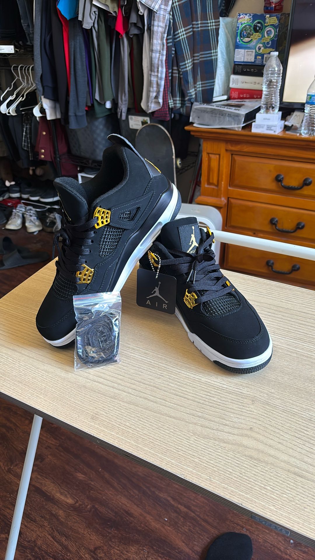 Air Jordan 4’s Royalty