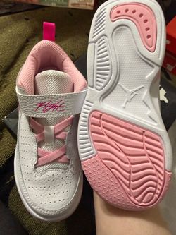 JORDAN MAX AURA 5 (PS) New size 12 kids
