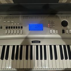 Yamaha Piano Keyboard YPG-235 with stand