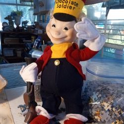 Hershey's Doll Solder With Gun In Original Box