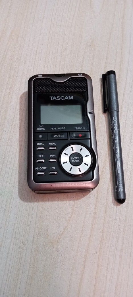 Tascam Dr2 D Linear Digital Recorder Dual