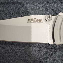 Magna Metal Liner Lock Not An Automatic 