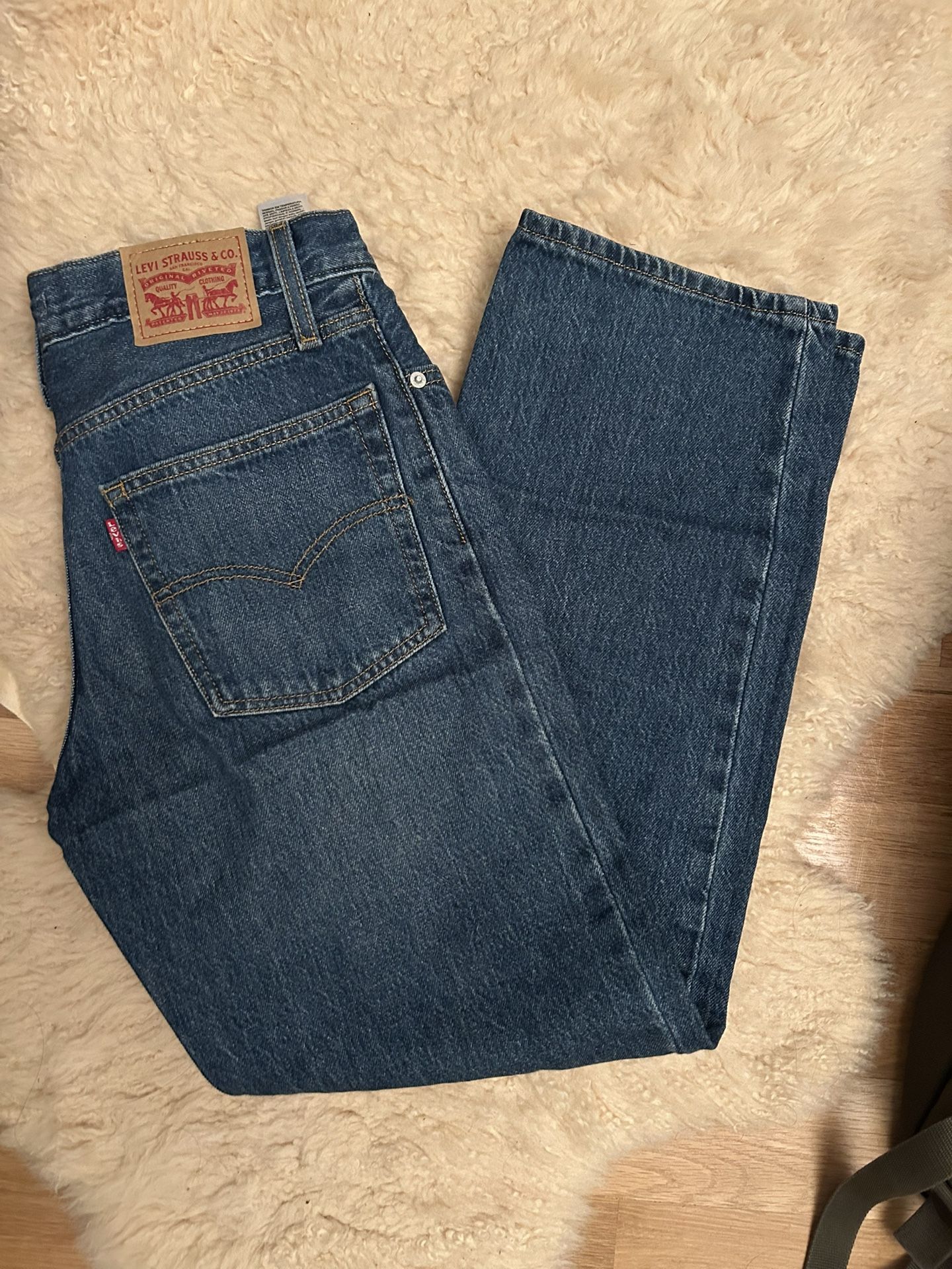 Baggy Levi’s Denim Jeans
