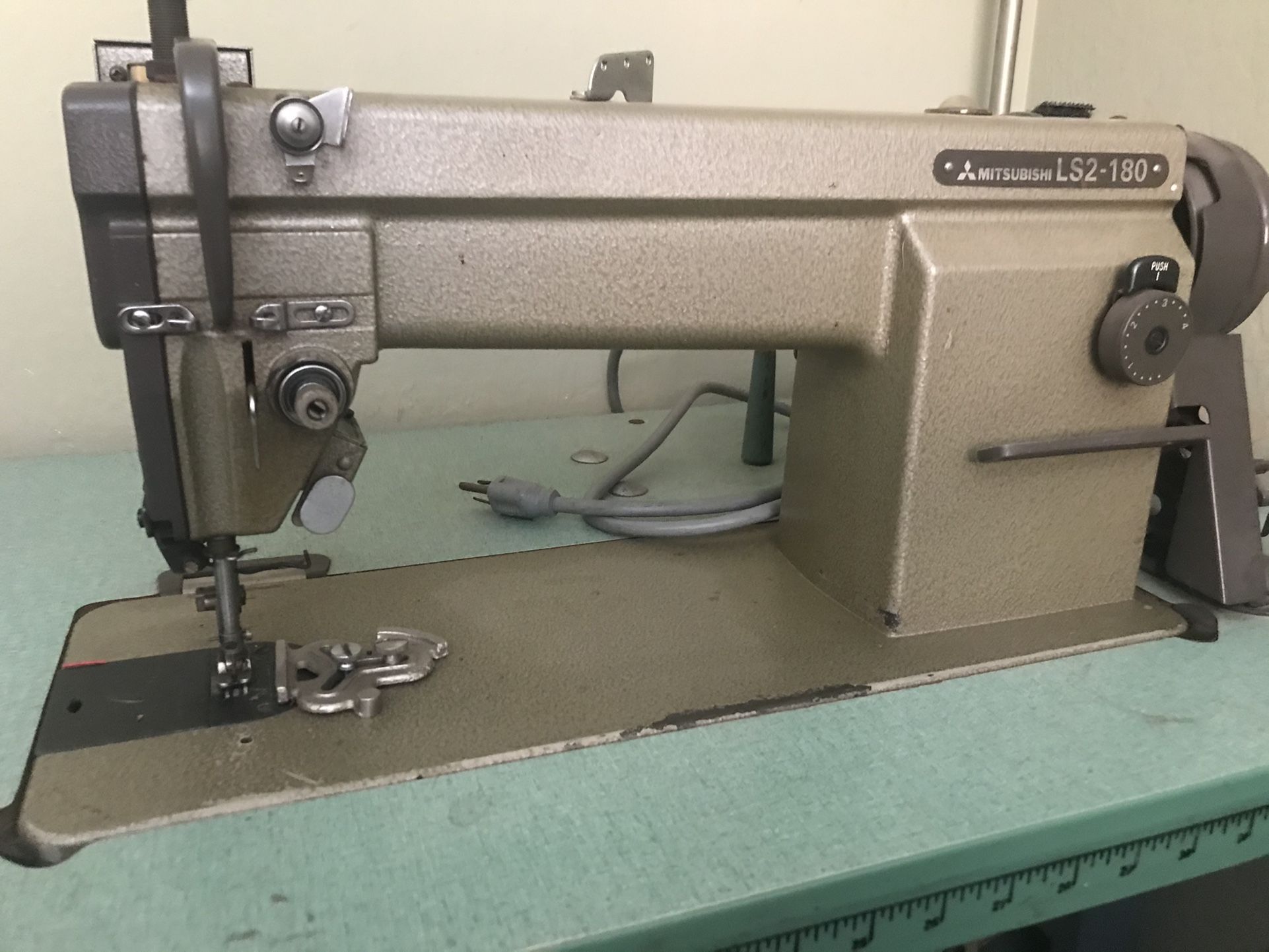 Mitsubishi Industrial Sewing Machine
