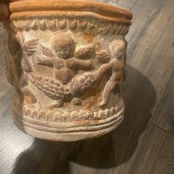 Vintage Plant Pot Terracotta Style Pot  .