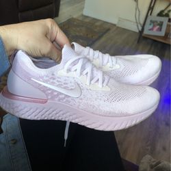 Nike ‘Epic React’ Sneakers