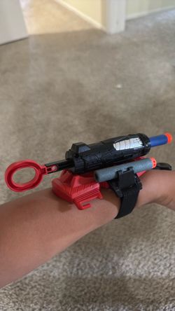Spider-Man Wrist Blaster Toy Launcher