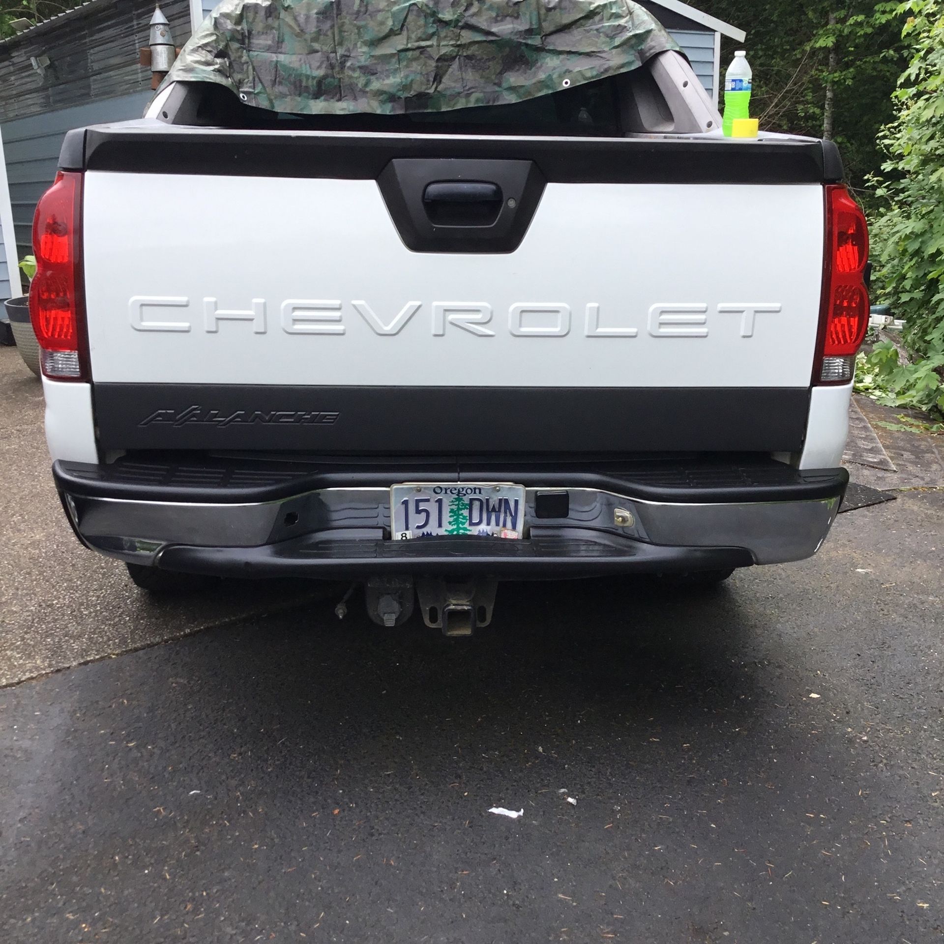 ๐บ๐ธ 03 Thru 06 Chevy Avalanche Parts ! Tailgate , Tail Lights , Rear Bumper , Rear Hitch ! ๐บ๐ธ Will separate To Sell !