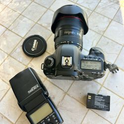 Canon 5D Mark III , 24-105 F/4 Lens , 580ex Flash (yes It’s Available)  