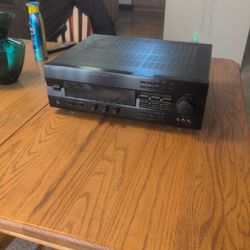 Yamaha RX-V592 AV Receiver