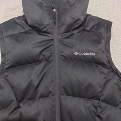 Columbia Women's Vest  Omni Heat Medium 