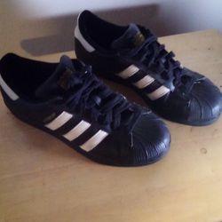 Size 8 1/2 Gold EDITION adidas