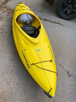 Emotion comet kayak