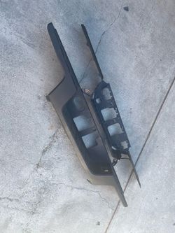 2025 Toyota Tacoma rear bumper used Oem