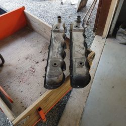 Valve Cover Ford 4.9 L 300 I6