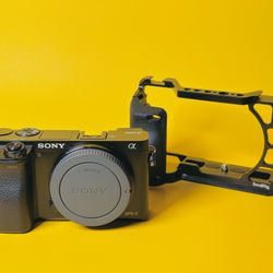 Sony A6000 - Body Only