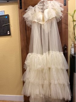 Maternity photoshoot dresses