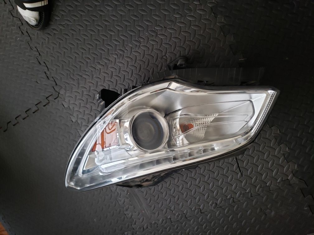 Brand new headlight assembly