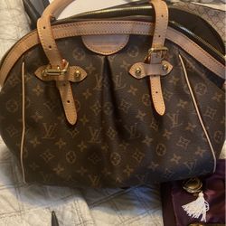 Louis Vuitton  Tivoli Gm Bag Retired ( IF THIS AD IS ACTIVE IT’ IS STILL AVALABLE !!!)