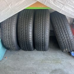 Douglas Set Of 4 tires 215/70