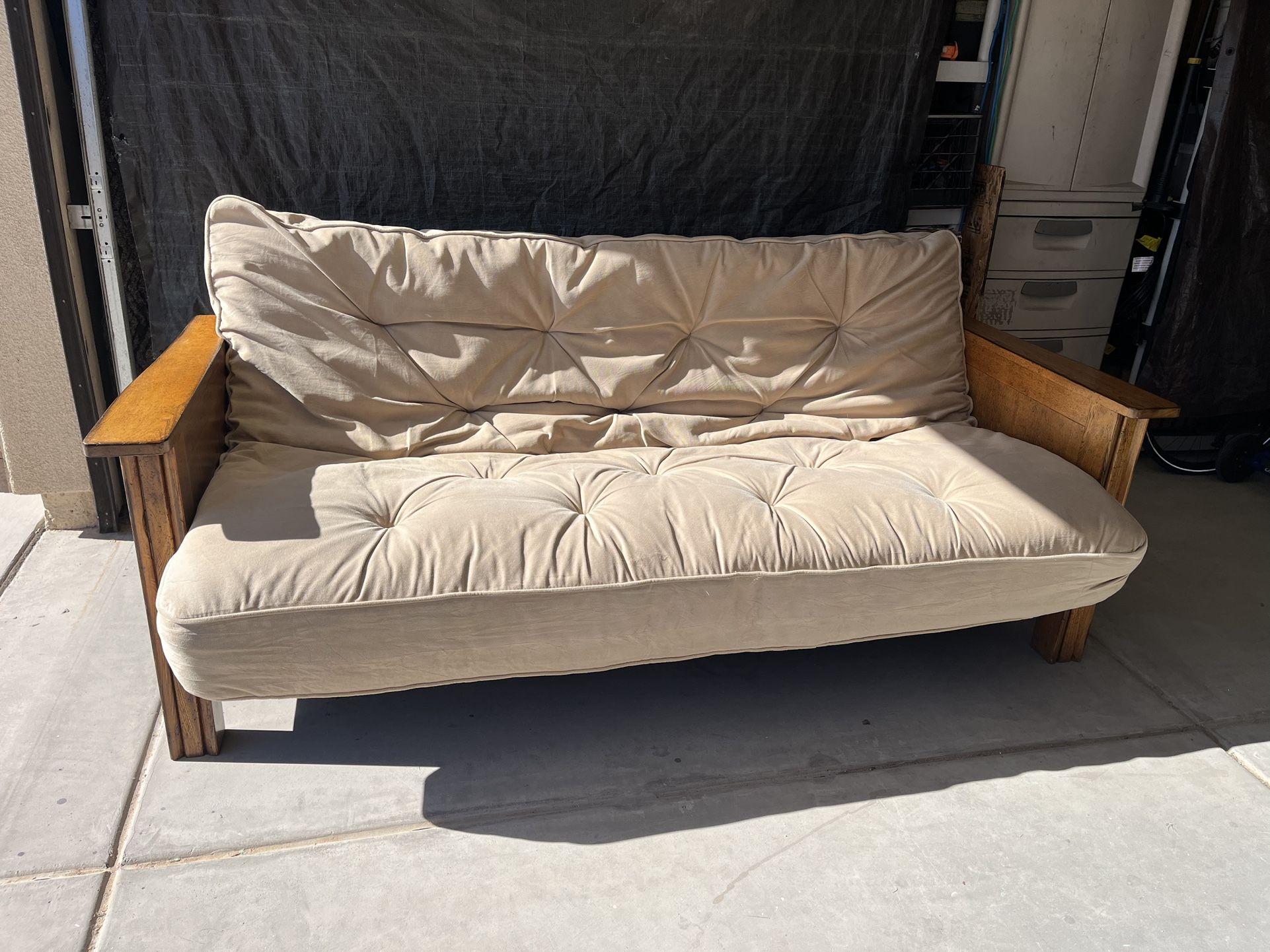 Queen Size Futon Couch