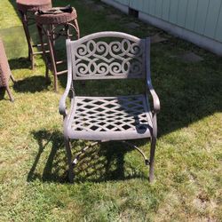 Wide Metal Deck Chair. Free **