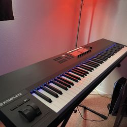 Komplete Kontrol s88 Mk2