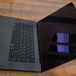 Like New Apple MacBook Pro 16" M4 Max, 40 Core GPU, 1TB SSD, 64GB Ram, Apple Care+ Till 2028